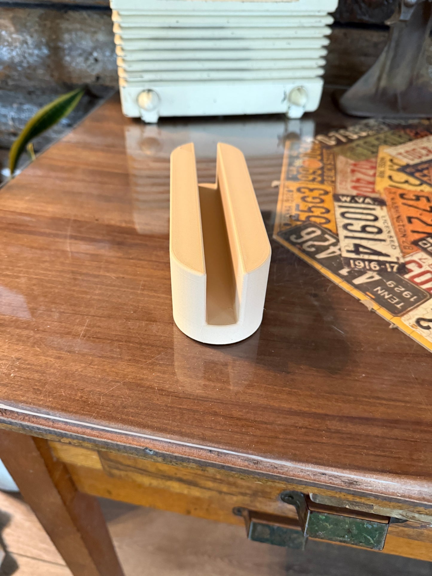 3D Printed Tablet Holder | Minimalist PLA Wood Stand | Horizontal Slot Dock for iPads and Tablets
