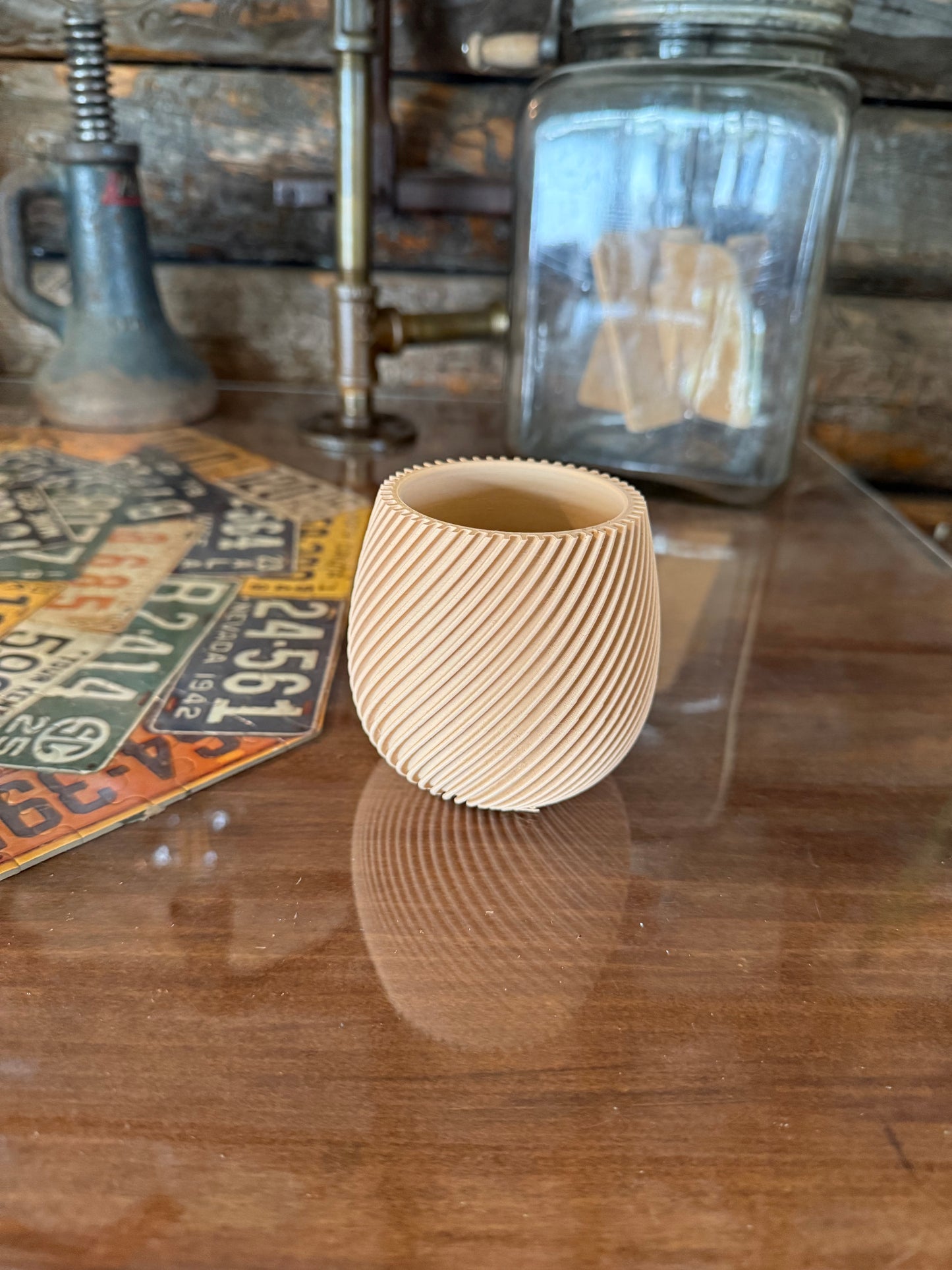 3D Printed Spiral Planter – Modern Mini Plant Pot for Succulents