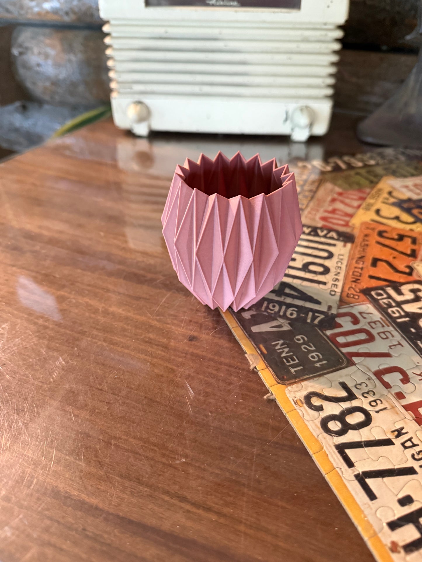 3D Printed Faceted Mini Planter β Modern Geometric Design