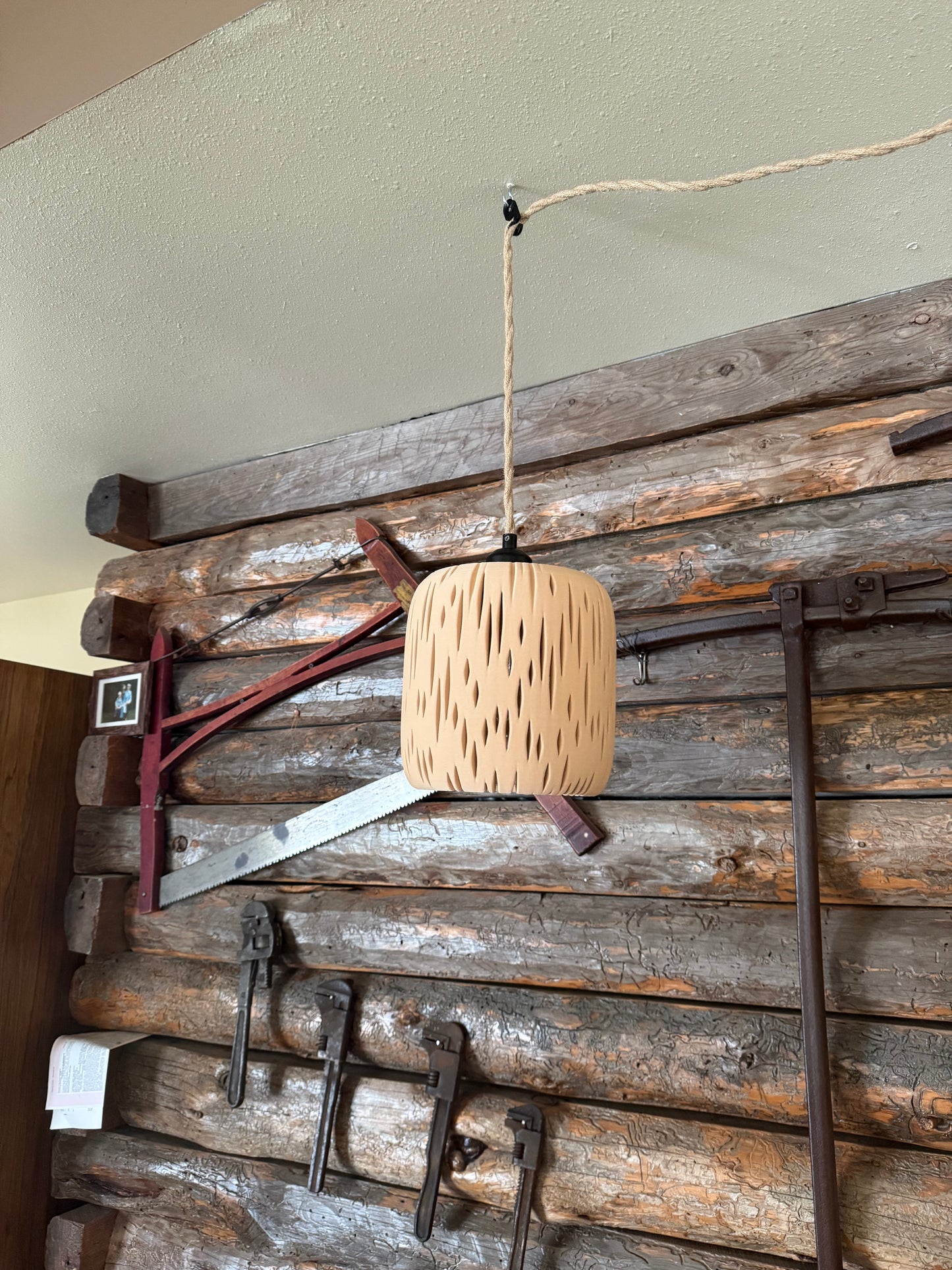 3D Printed Hanging Pendant Lamp – Soft Oval Cutout Design