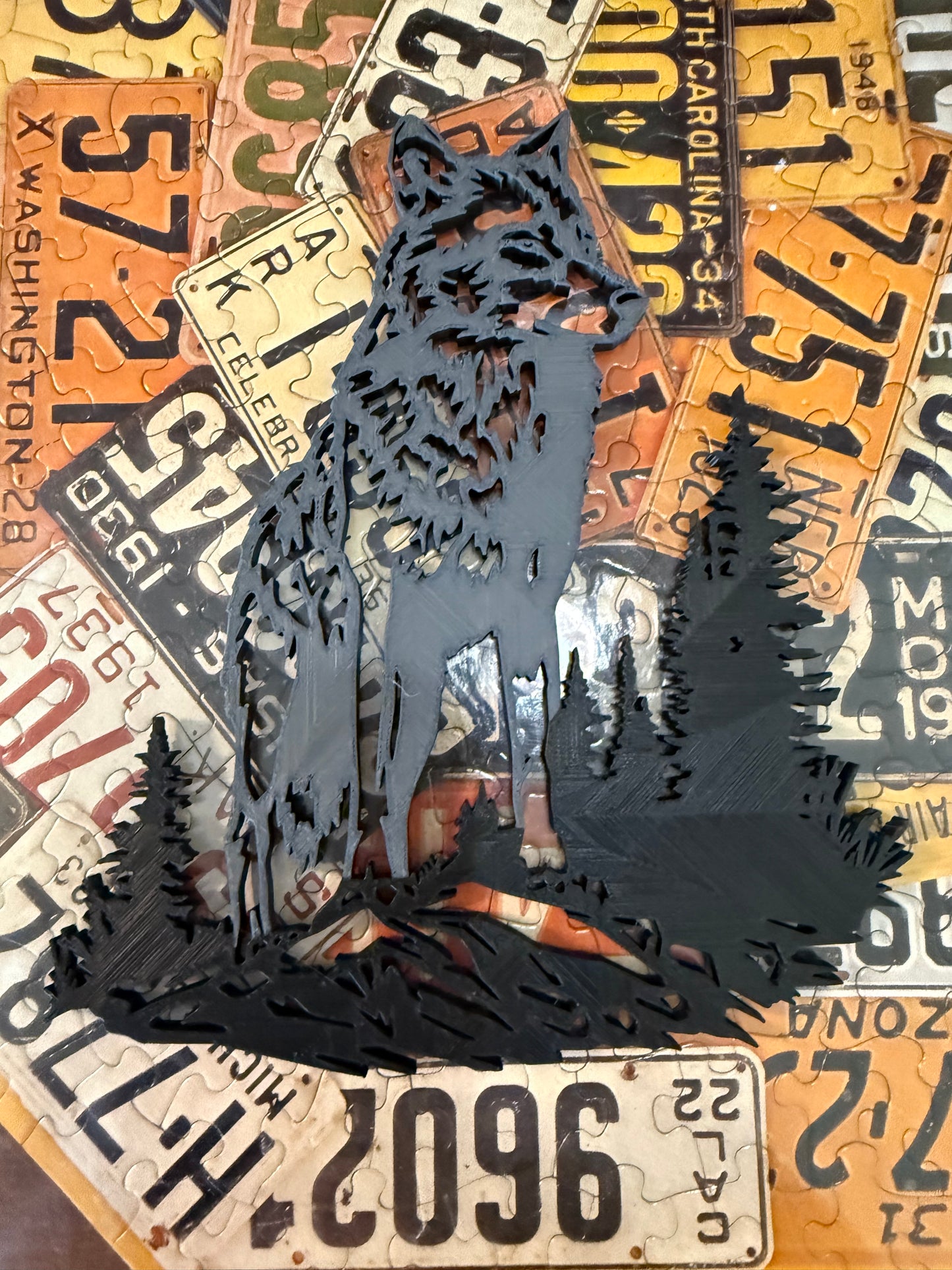3D Printed Wolf Wall Art β Rustic Cabin & Lodge Decor | Wolf Silhouette | Wildlife Nature Scene | Farmhouse, Mountain, Woodland Gift