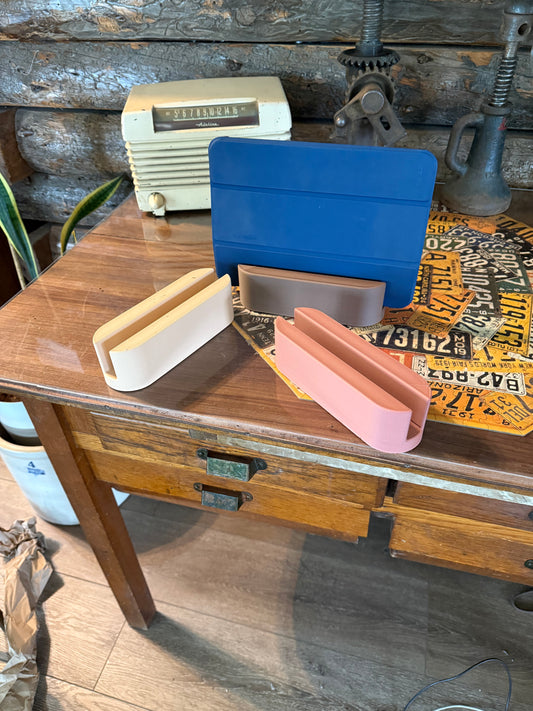 3D Printed Tablet Holder | Minimalist PLA Wood Stand | Horizontal Slot Dock for iPads and Tablets