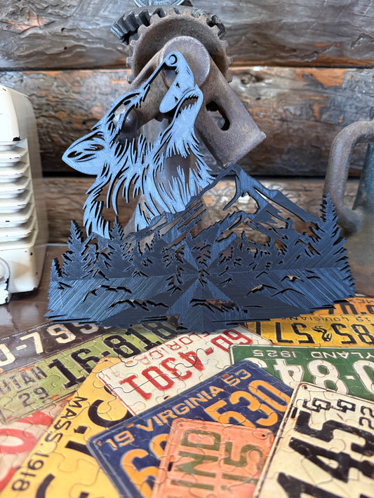3D Printed Wolf & Mountain Wall Art – Rustic Cabin Lodge Decor, Woodland Wildlife Nature Gift